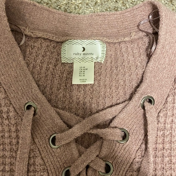 Ruby Moon Sweater size medium - Picture 2 of 2